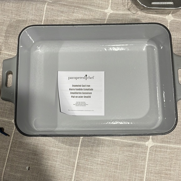The Pampered Chef Dining Copy Pampered Chef Enameled Cast Iron Pan